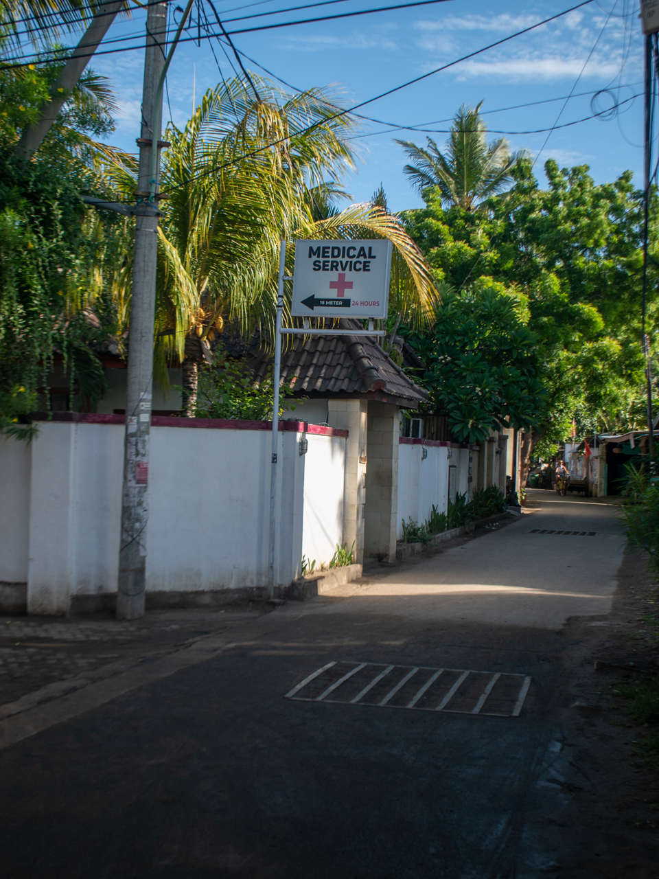 neighborhood area on gili trawangan