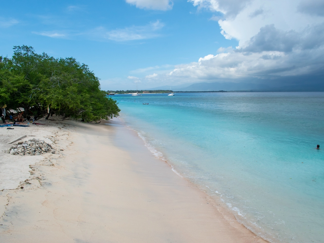 south beach 2 on gili trawangan bird view
