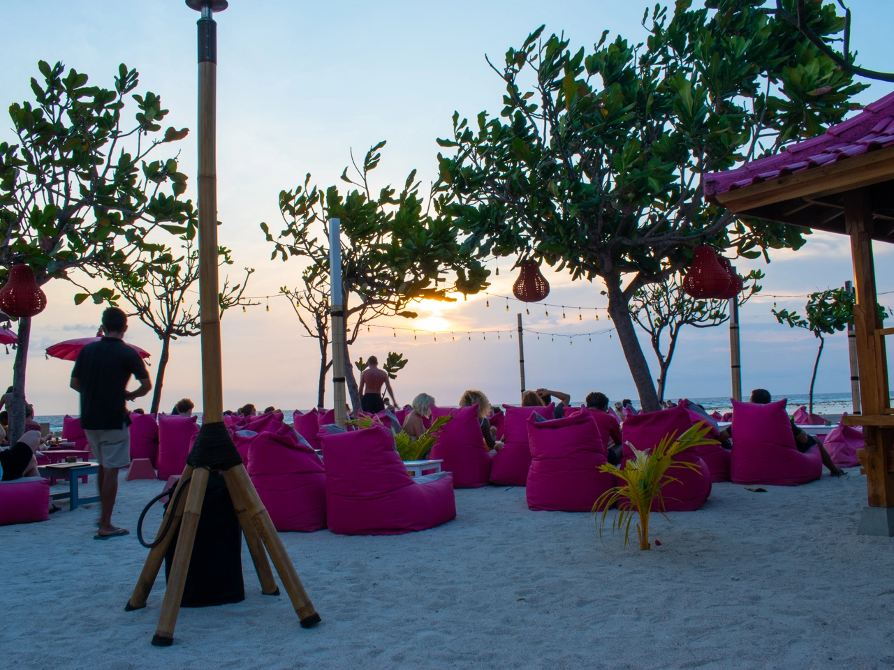 crowds at the south sunset point gili trawangan